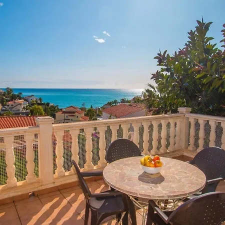 Canuta - Plusholidays Villa